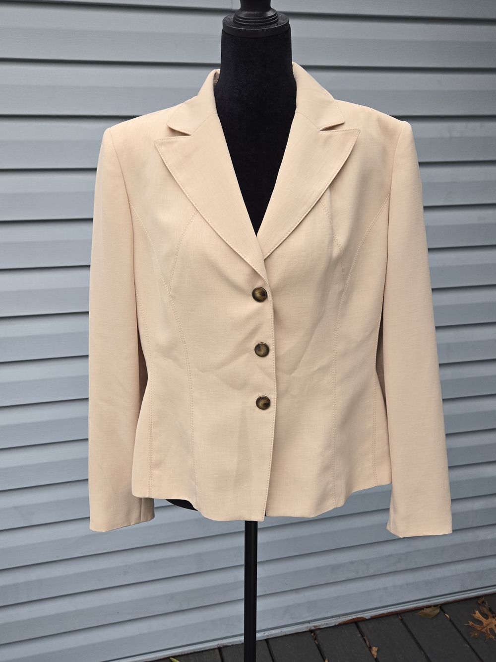 Kasper Petite Beige Fitted 3-Button Blazer Jacket Cream Tailored Size 12P